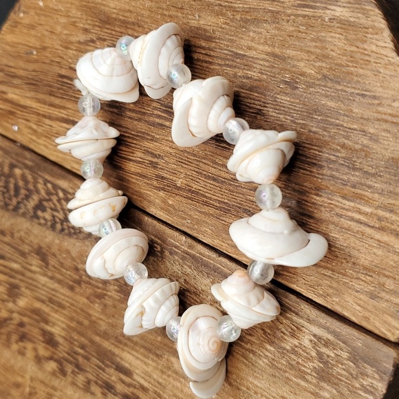 B1912 natural shell - Picture 1 of 2